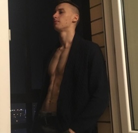 Артём